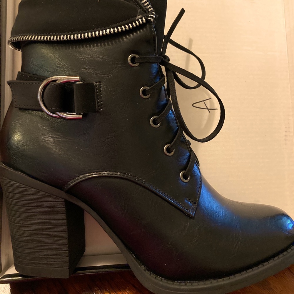 New Pierre Dumas Boots Size 8